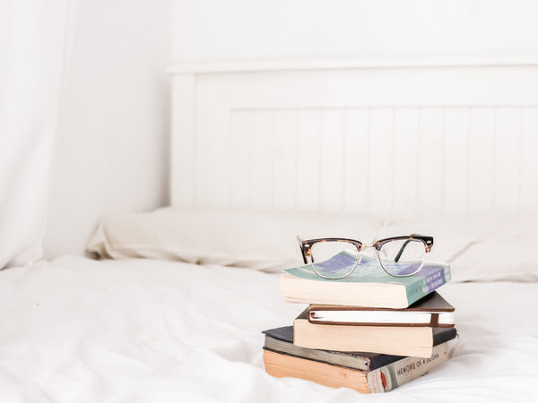 6 reasons you should read yourself to sleep!