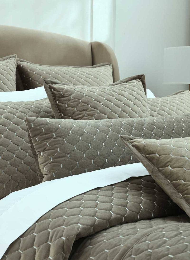 Turner Oak Bedspread Set - Oak